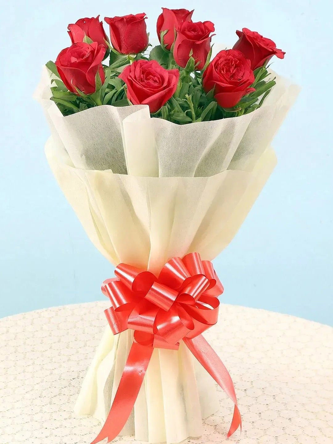 

fnp Red 10 Pieces Roses Flowers Bouquet
