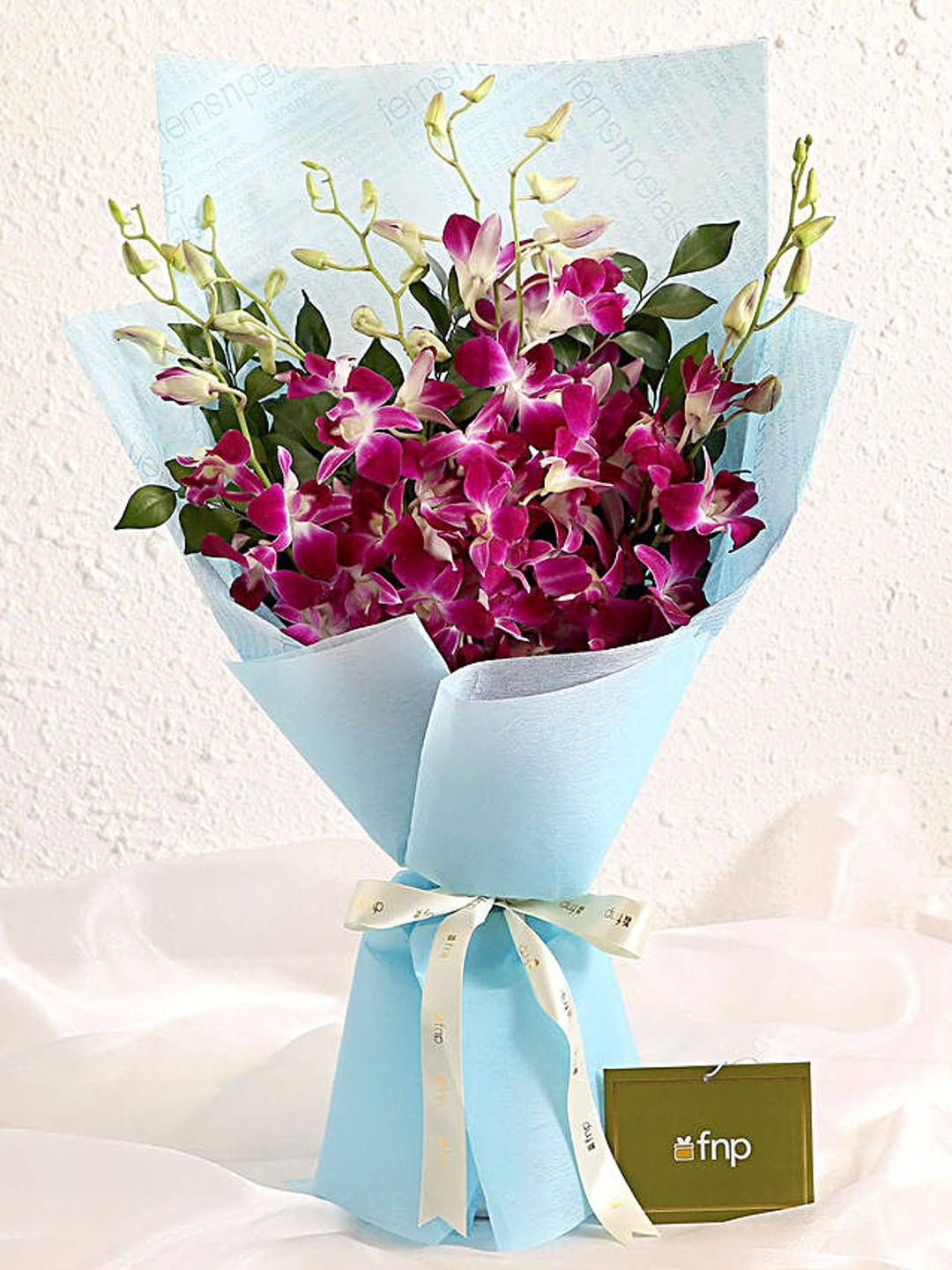 

fnp Purple & Green 8 Pieces Orchids Bouquet