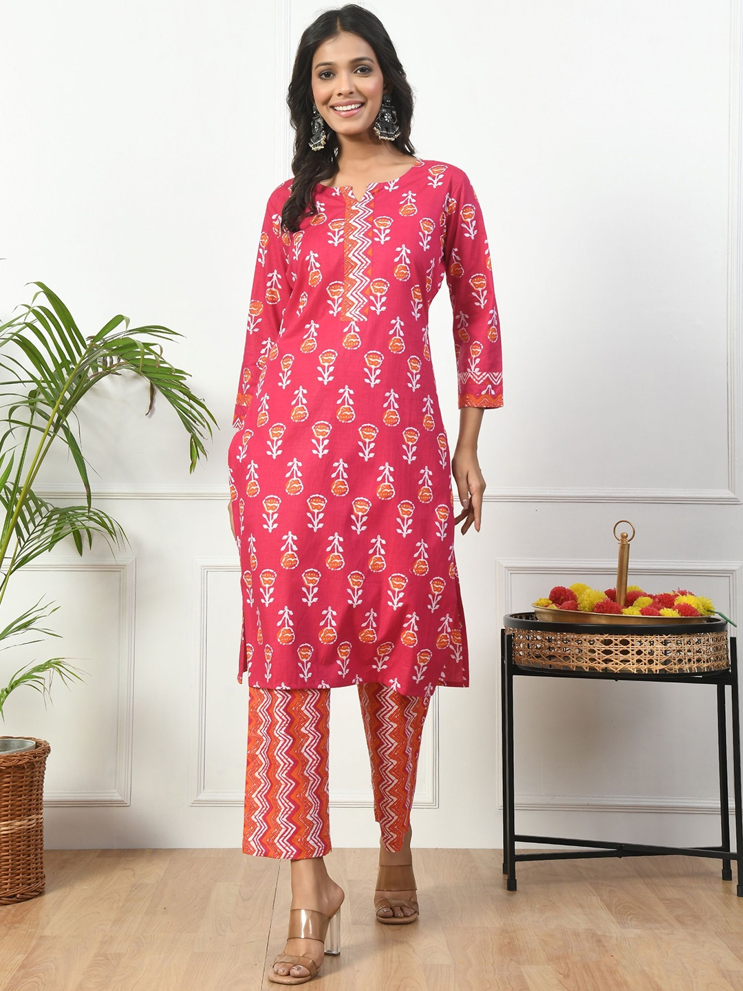 

ETISHA Ethnic Motifs Printed Pure Cotton Straight Kurta With Trousers, Pink