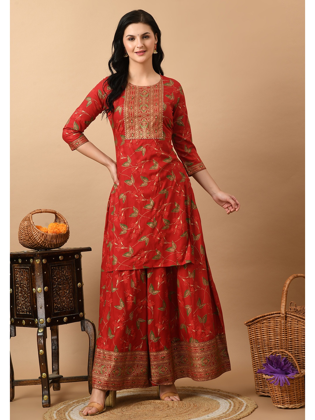 

ETISHA Floral Printed Gotta Patti Yoke Design Straight Kurta With Skirt, Maroon