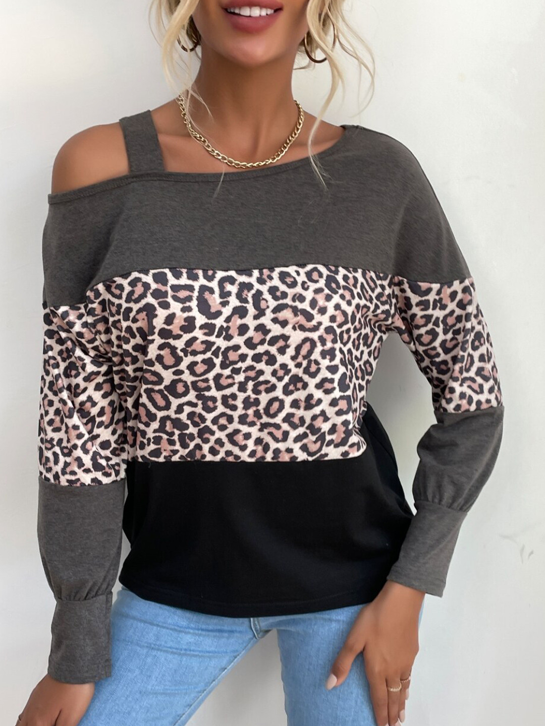 

StyleCast Animal Printed One Shoulder Top, Grey