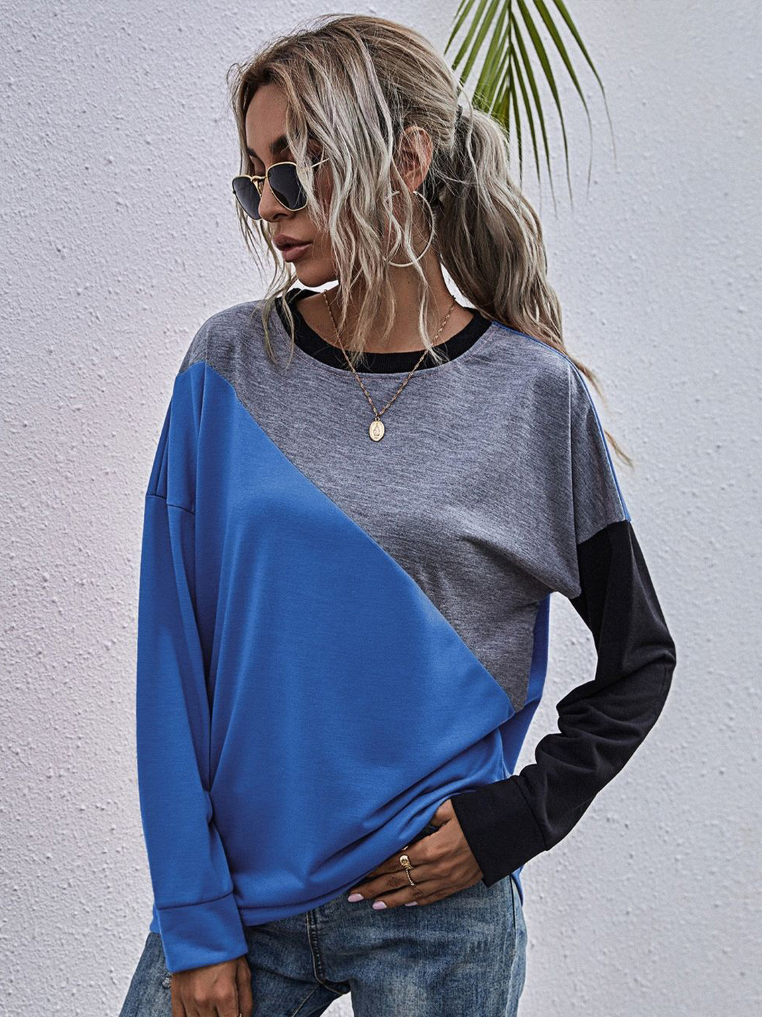 

StyleCast Women Round Neck Colourblocked Sweatshirt, Blue