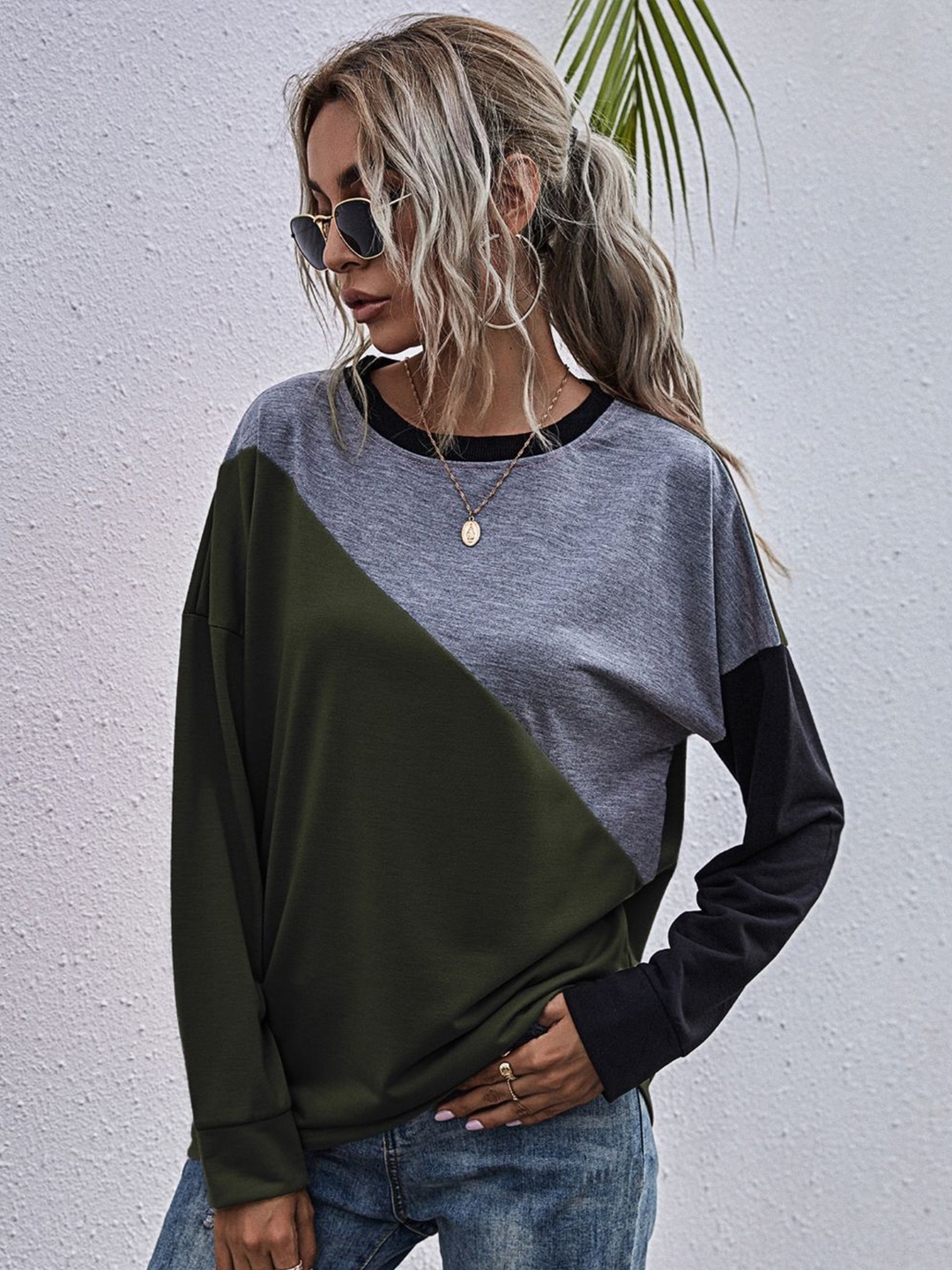 

StyleCast Women Round Neck Colourblocked Sweatshirt, Green