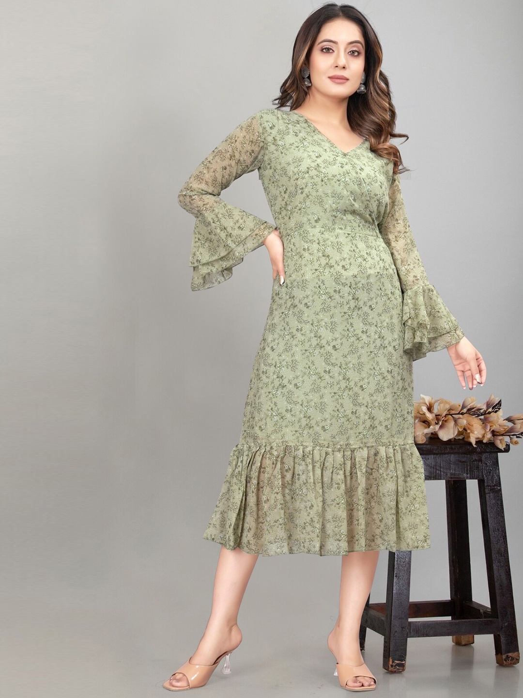 

BAESD Floral Print Bell Sleeve Georgette A-Line Midi Dress, Green