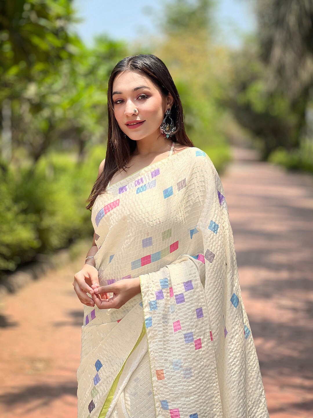 

Rekha Maniyar Sequinned Saree, Off white