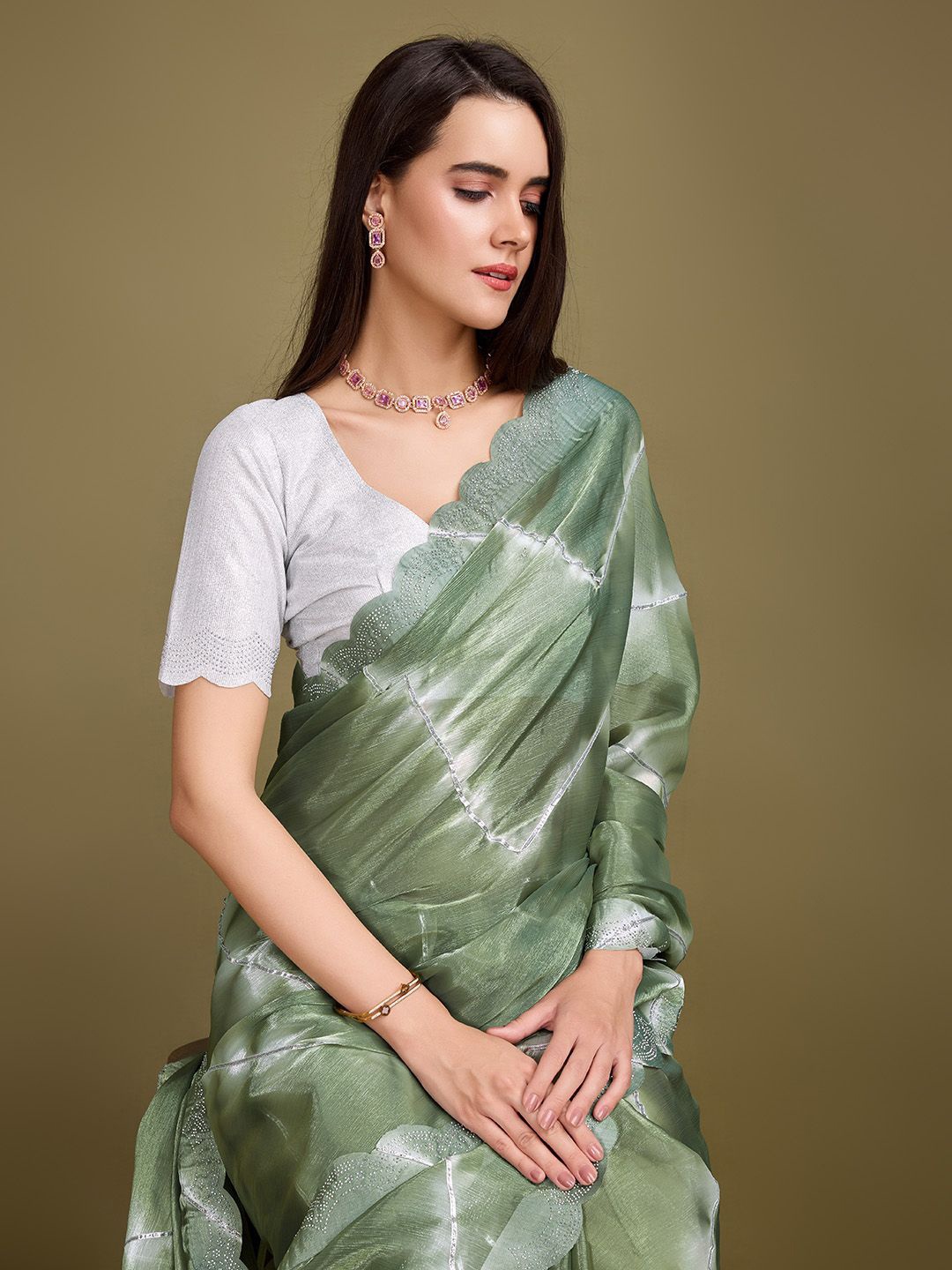 

Rekha Maniyar Tie and Dye Sequinned Organza Saree, Green