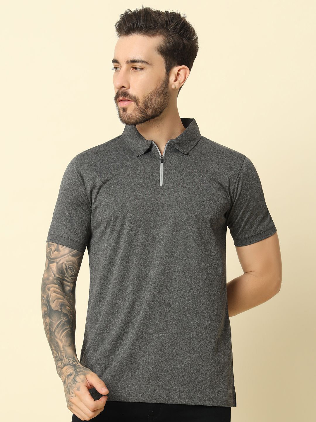 

MUWIN Men Solid Polo Collar T-shirt, Grey