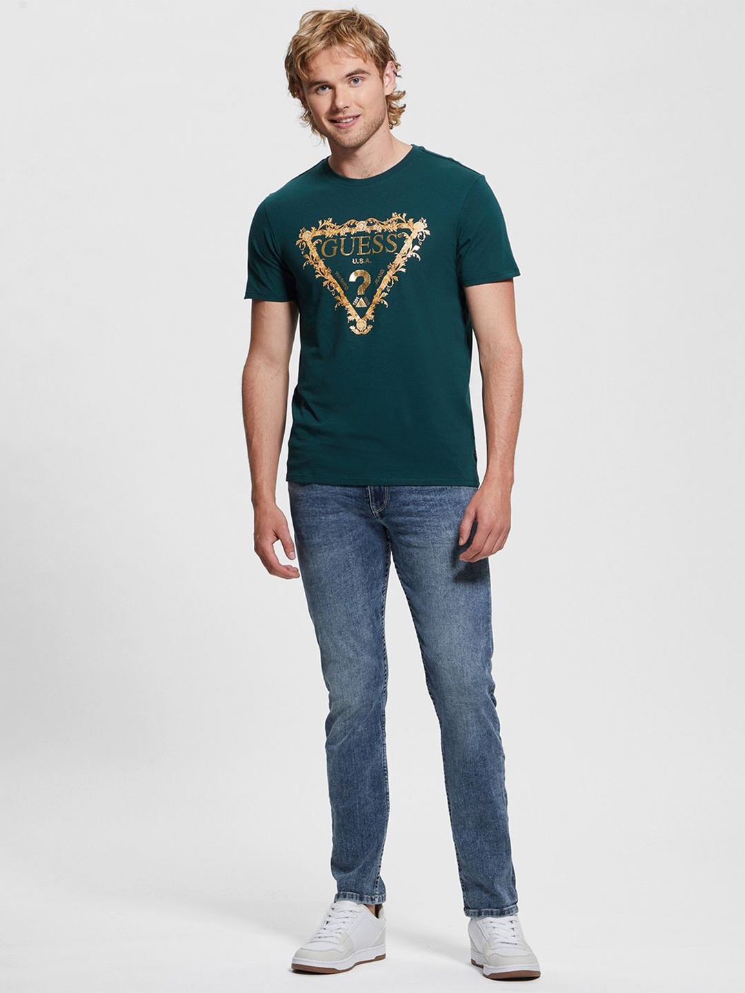 

GUESS Men Graphic Printed Round Neck T-shirt, Green