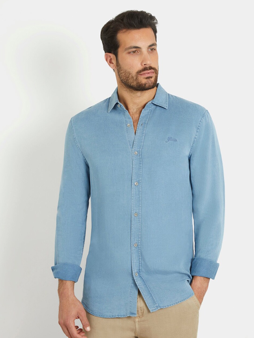 

GUESS Men Solid Denim Spread Collar Slim Fit Casual Shirt, Blue