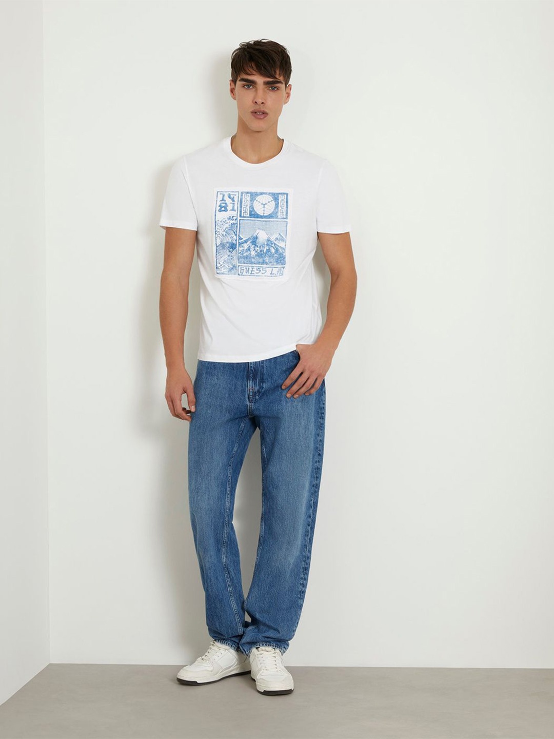 

GUESS Men Graphic Printed Cotton Slim Fit T-shirt, White