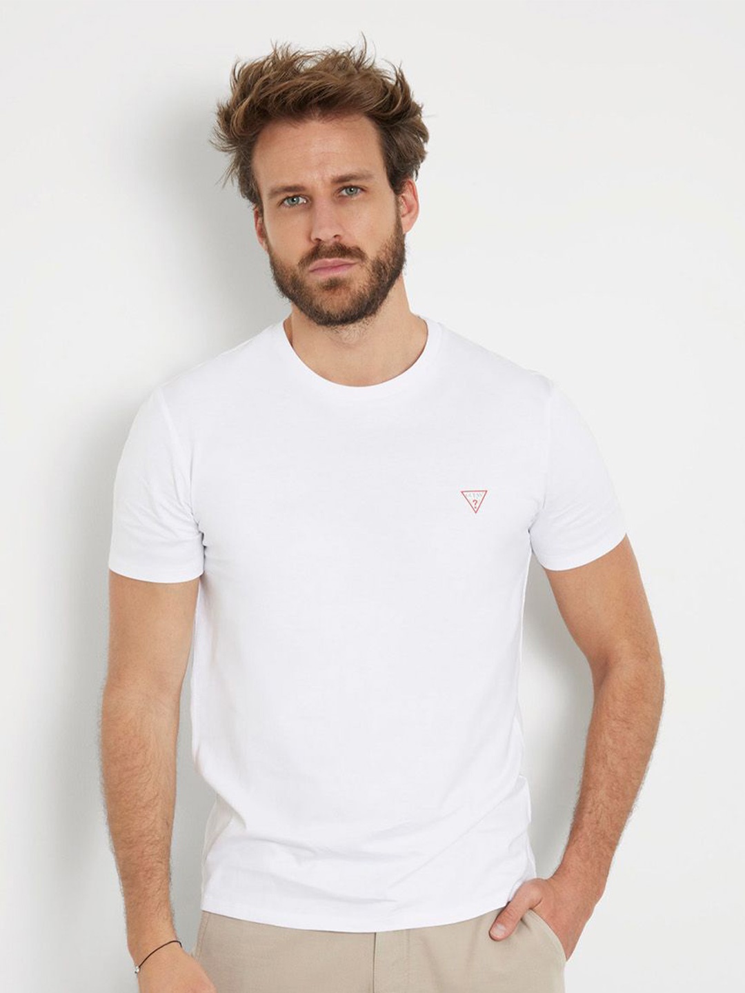 

GUESS Men Solid Round Neck T-shirt, White