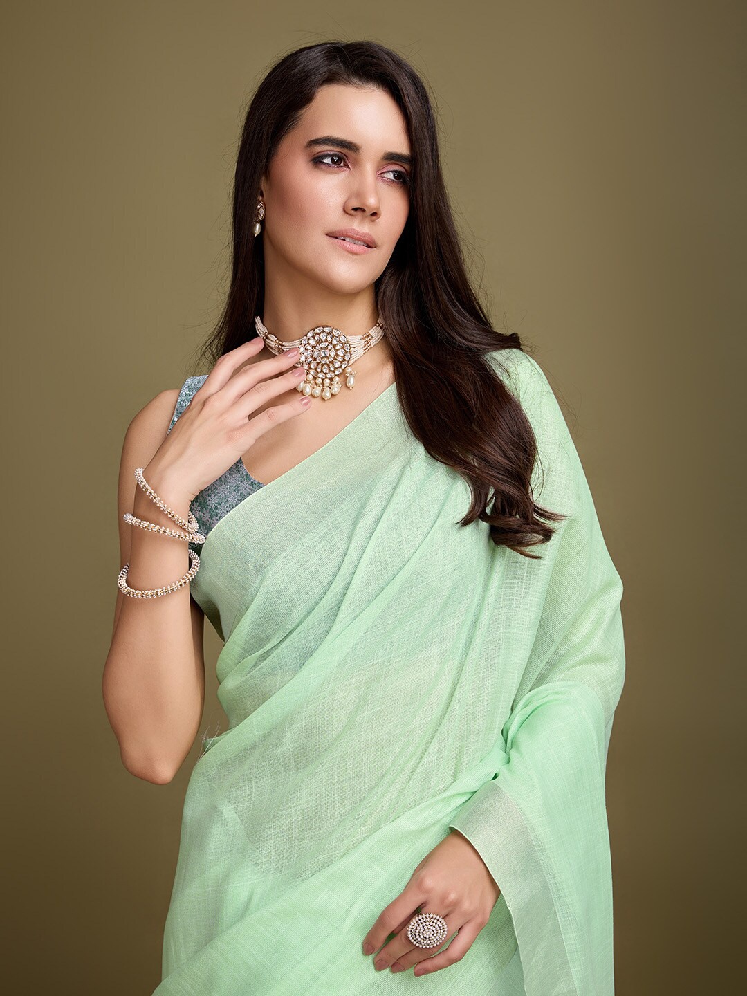 

Rekha Maniyar Zari Saree With Blouse Piece, Sea green