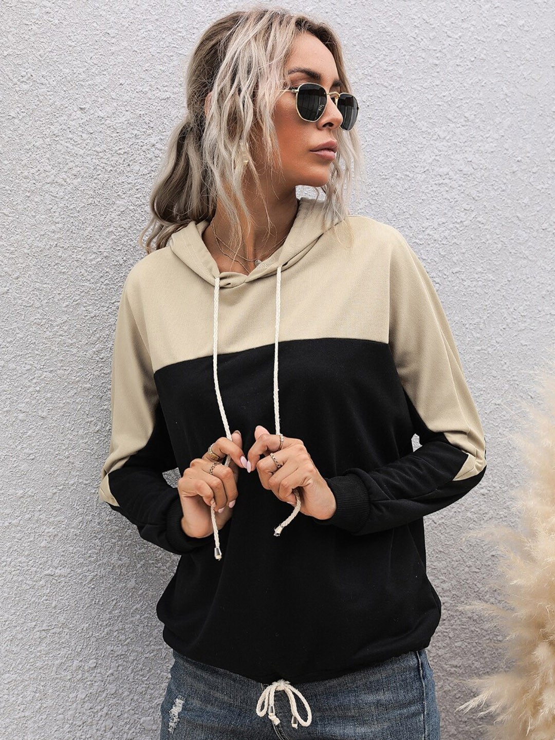 

Stylecast X KPOP Colourblocked Hooded Sweatshirt, Black