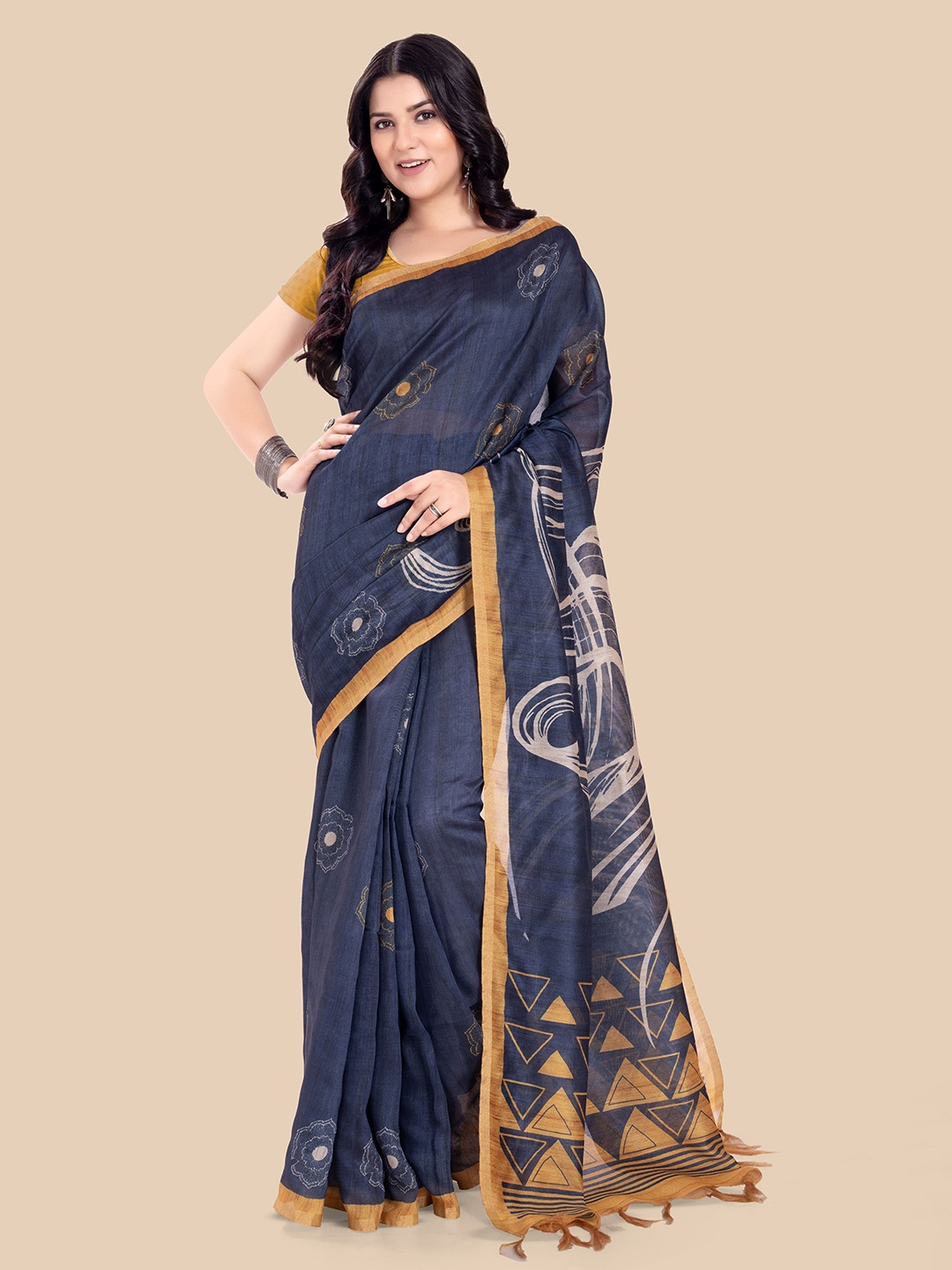 

Rani Saahiba Printed Tussar Saree With Blouse Piece, Navy blue