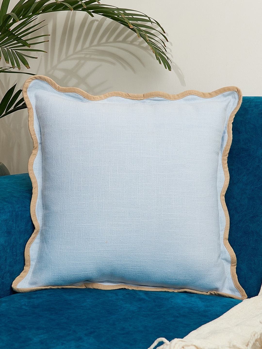 

NURTURE INDIA Blue & Gold-Toned Square Cushion Covers