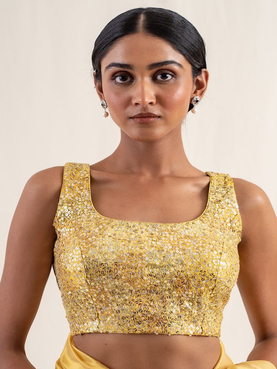 

PriyankaRaajiv Embellished Saree Blouse, Yellow
