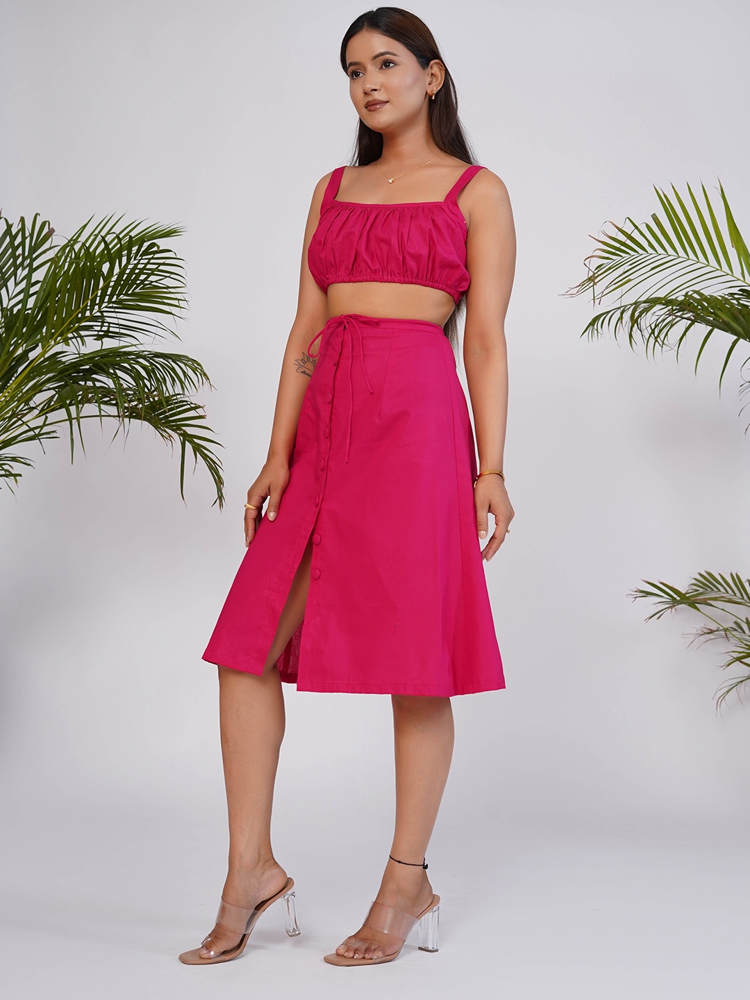

Salvia Sky Solid Shoulder Straps Top, Pink