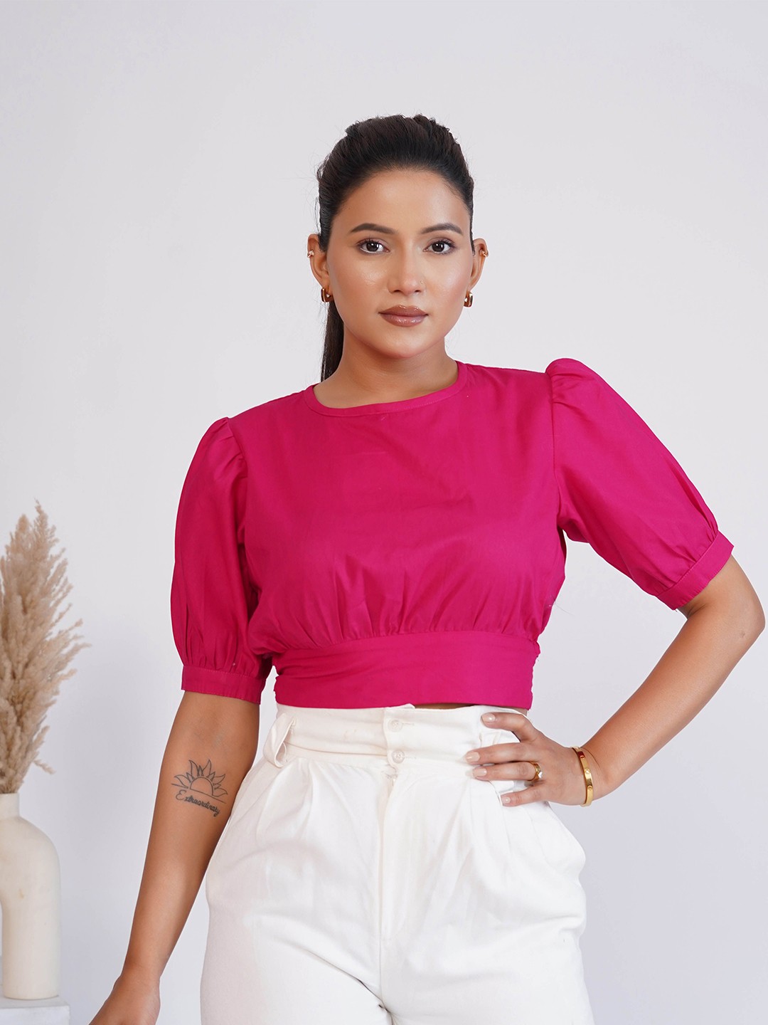 

Salvia Sky Solid Round Neck Top, Pink