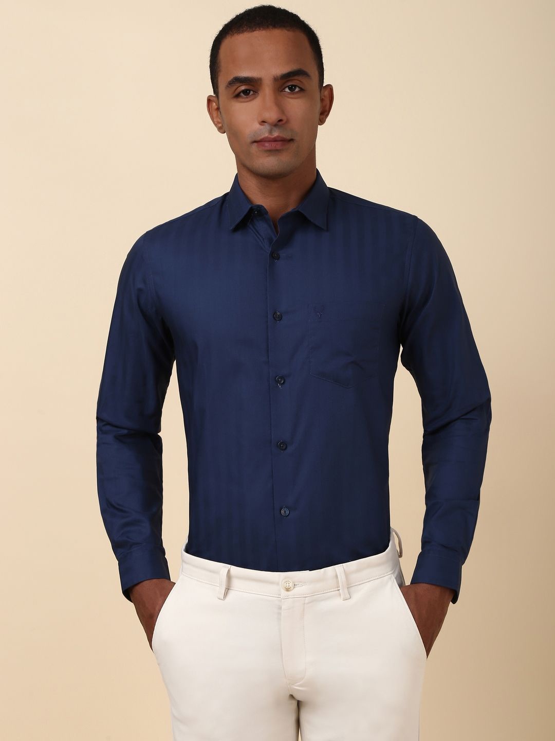 

Allen Solly Men Slim Fit Solid Formal Shirt, Navy blue