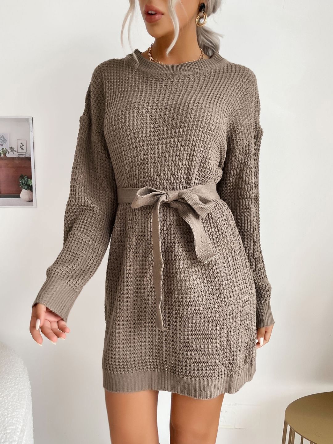 

Stylecast X KPOP Round Neck Long Sleeves Sheath Dress, Grey