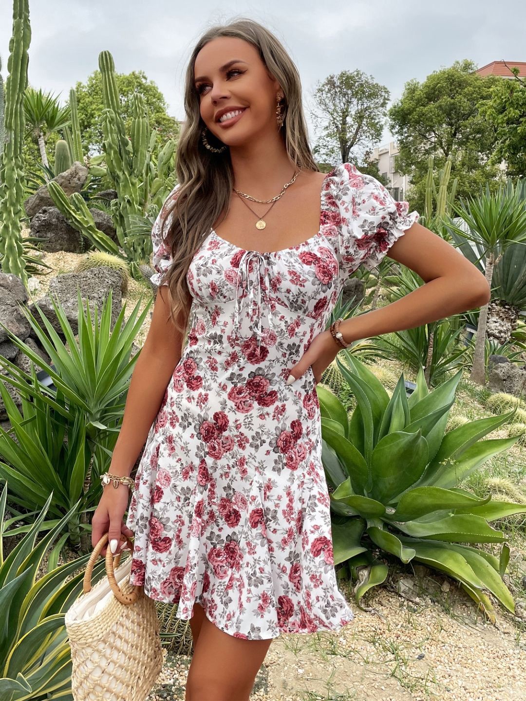 

Stylecast X KPOP Floral Print Puff Sleeves Fit & Flare Dress, White