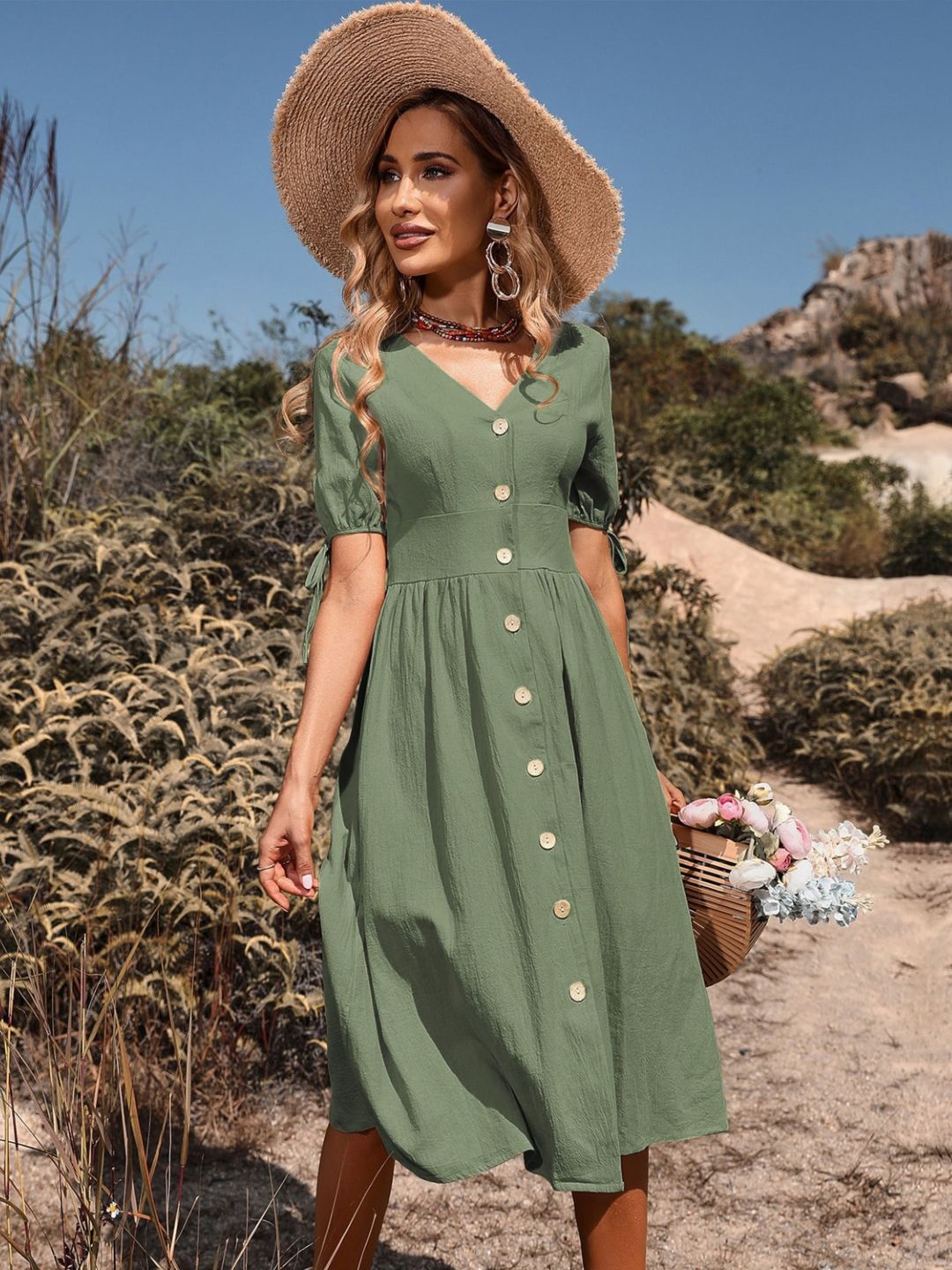 

Stylecast X KPOP V-Neck Short Sleeves Fit & Flare Dress, Green