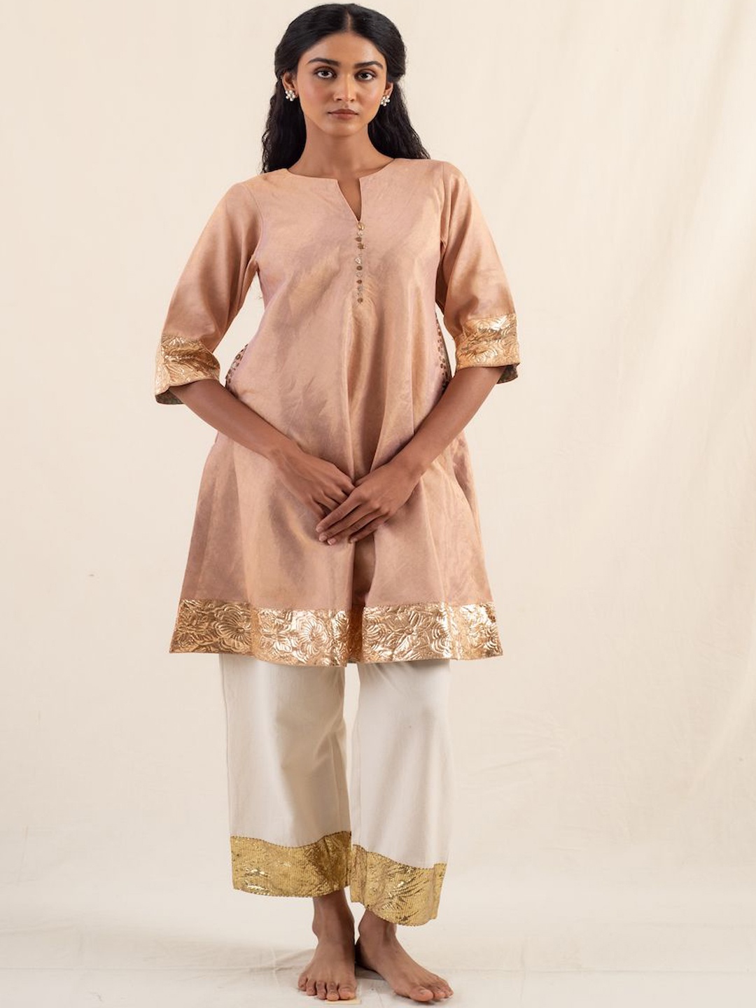 

PriyankaRaajiv Women Embroidered Regular Chanderi Silk Kurta with Trousers, Peach