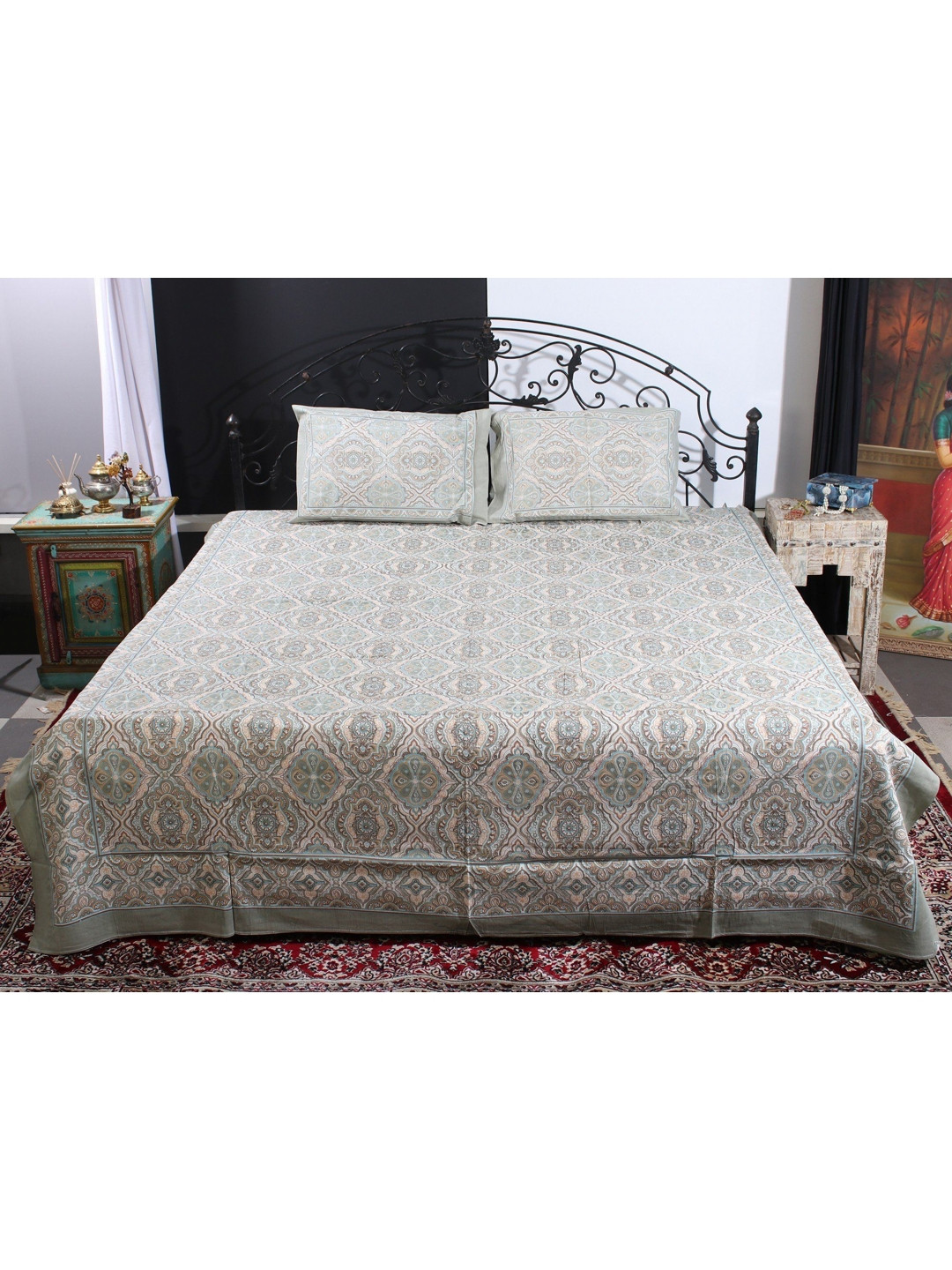 

Exotic India Grey & Pink Ethnic Motifs 300 TC Queen Bedsheet with 2 Pillow Covers