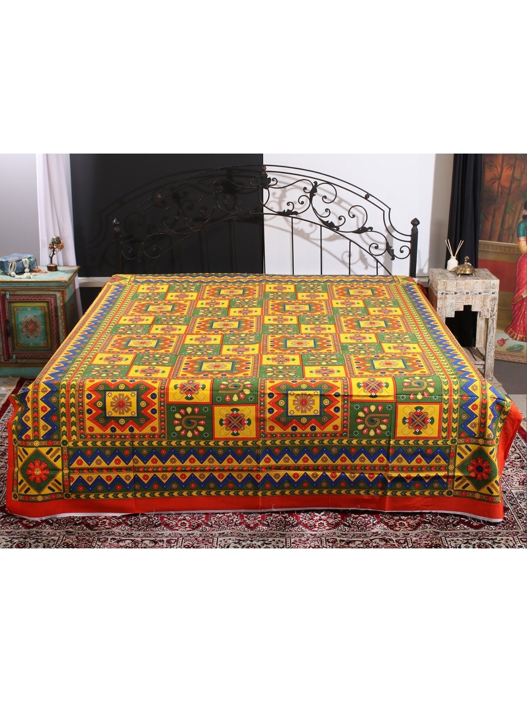 

Exotic India Yellow & Green 300 TC Queen Bedsheet with Pillow Covers