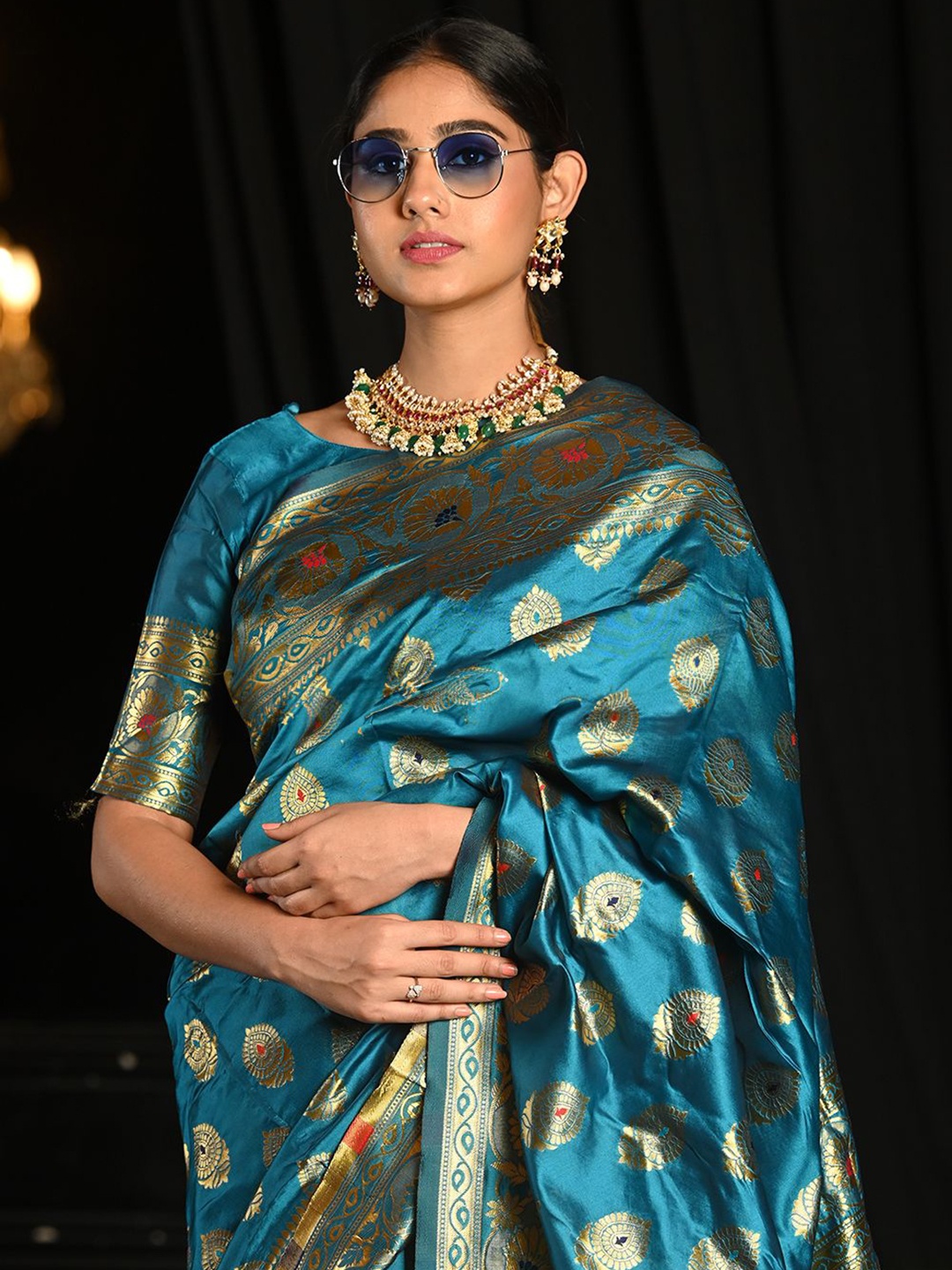 

Ishin Woven Design Zari Banarasi Saree, Blue
