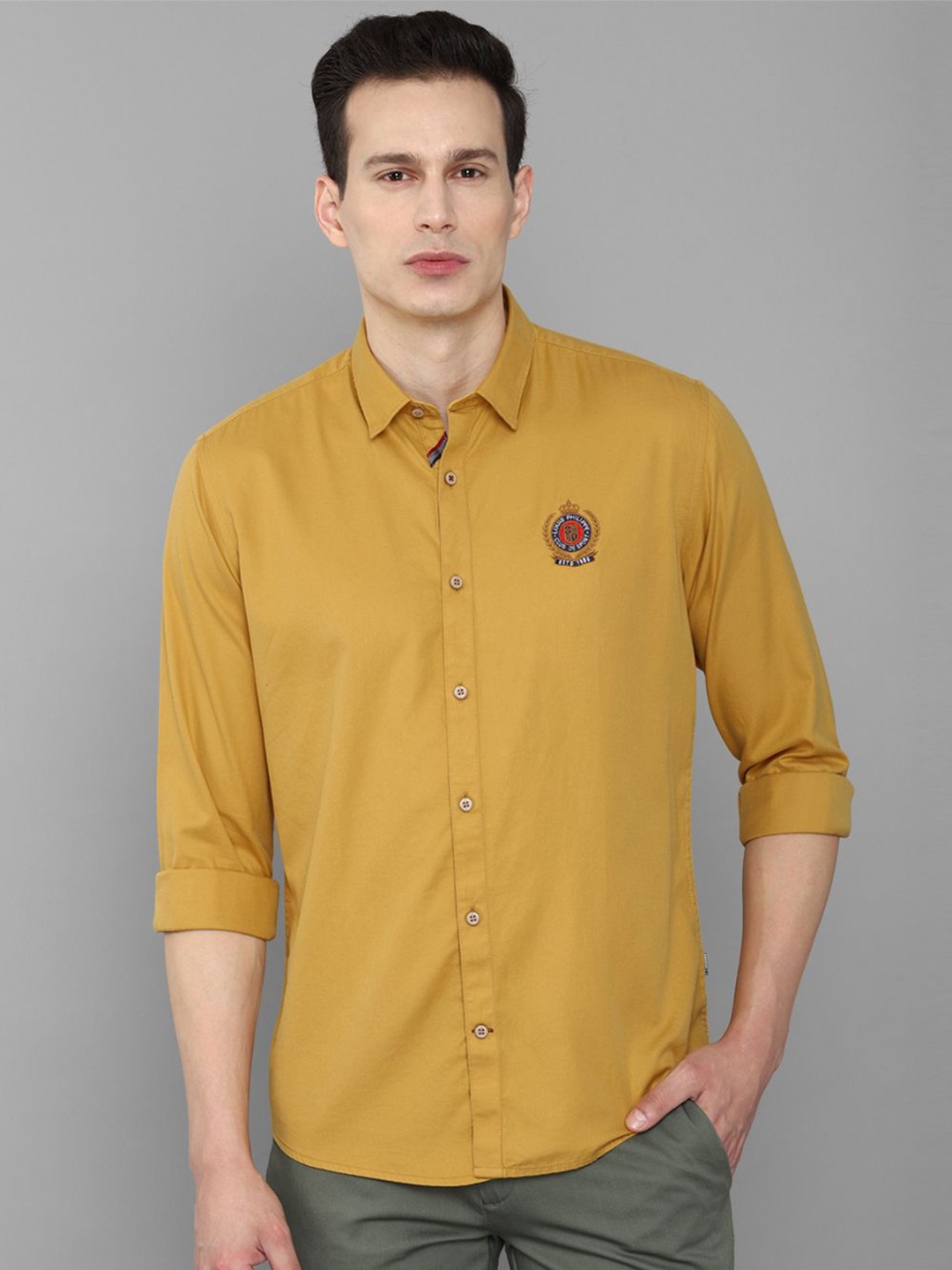 

Louis Philippe Sport Men Solid Spread Collar Embroidered Casual Shirt, Yellow