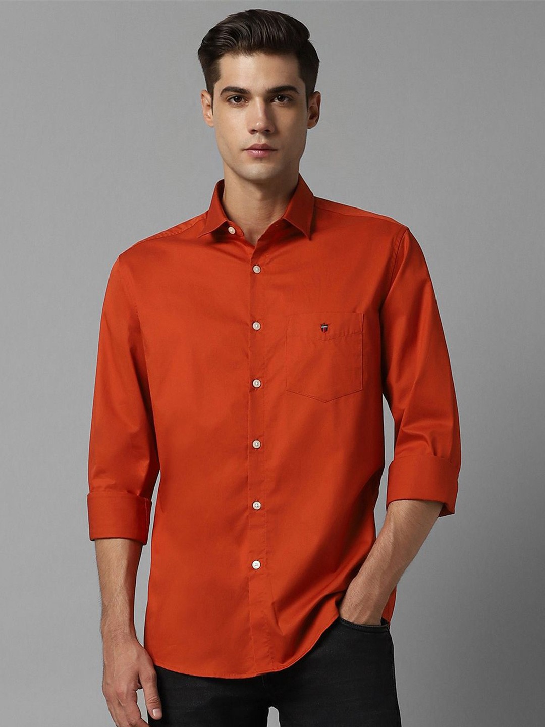 

Louis Philippe Sport Men Solid Spread Collar Casual Shirt, Orange