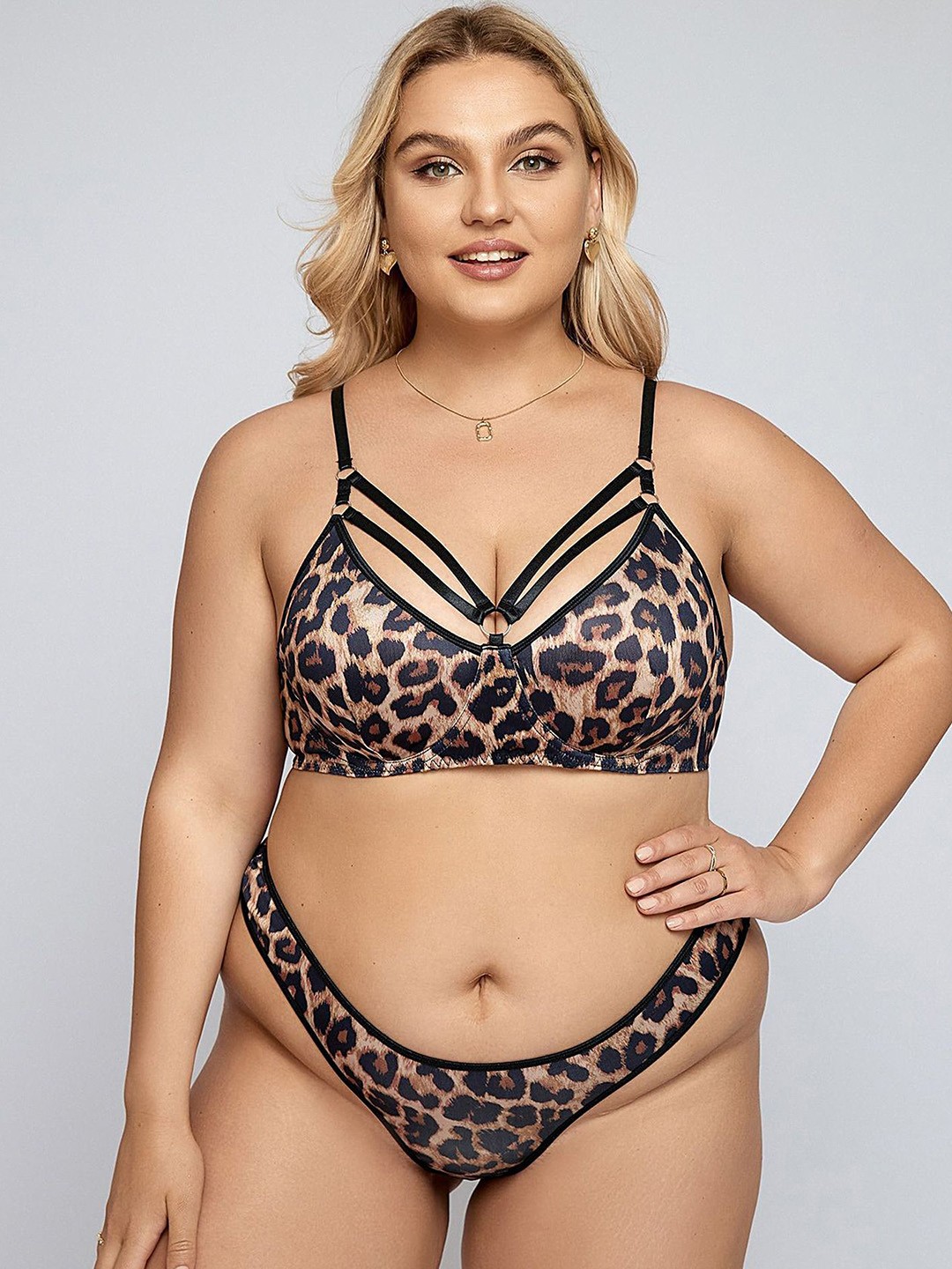 

LULU & SKY Printed Lingerie Set, Black