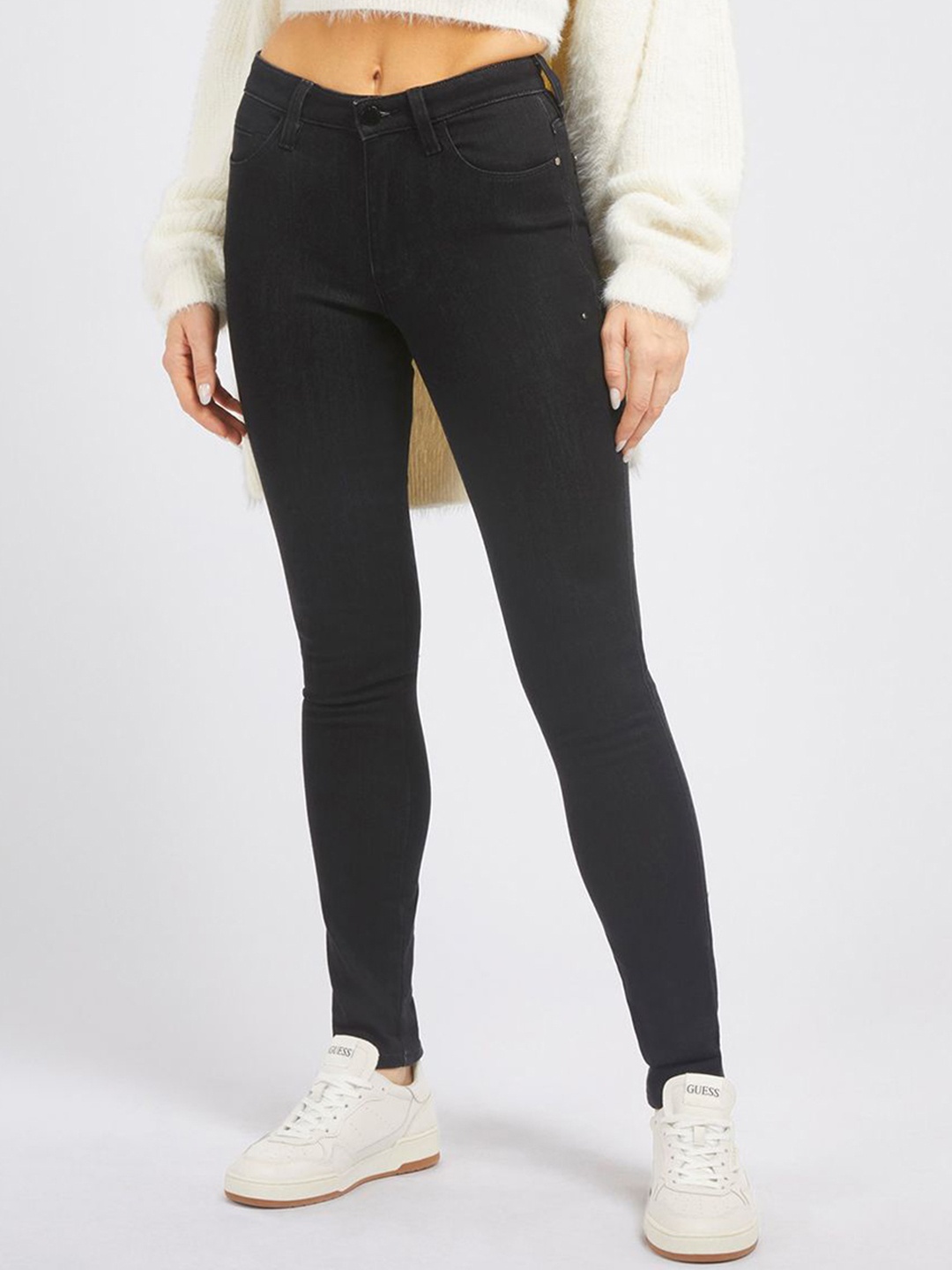 

GUESS Women Skinny Fit Mid-Rise Clean Look Cotton Jeans, Black