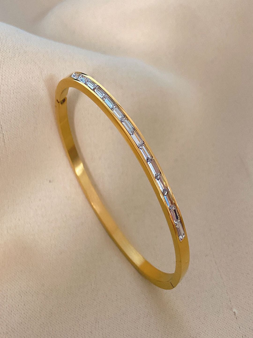 

AQUASTREET Zircon 18K Gold-Plated Cuff Bracelet