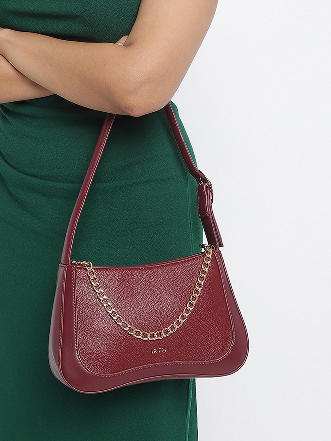 

IRTH Women Solid Shoulder Bag, Maroon