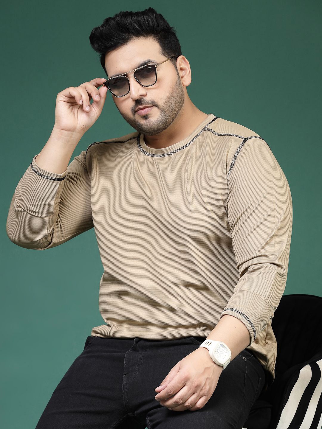 

Rigo Men Plus Size Solid Knit Round Neck Slim Fit T-shirt, Beige