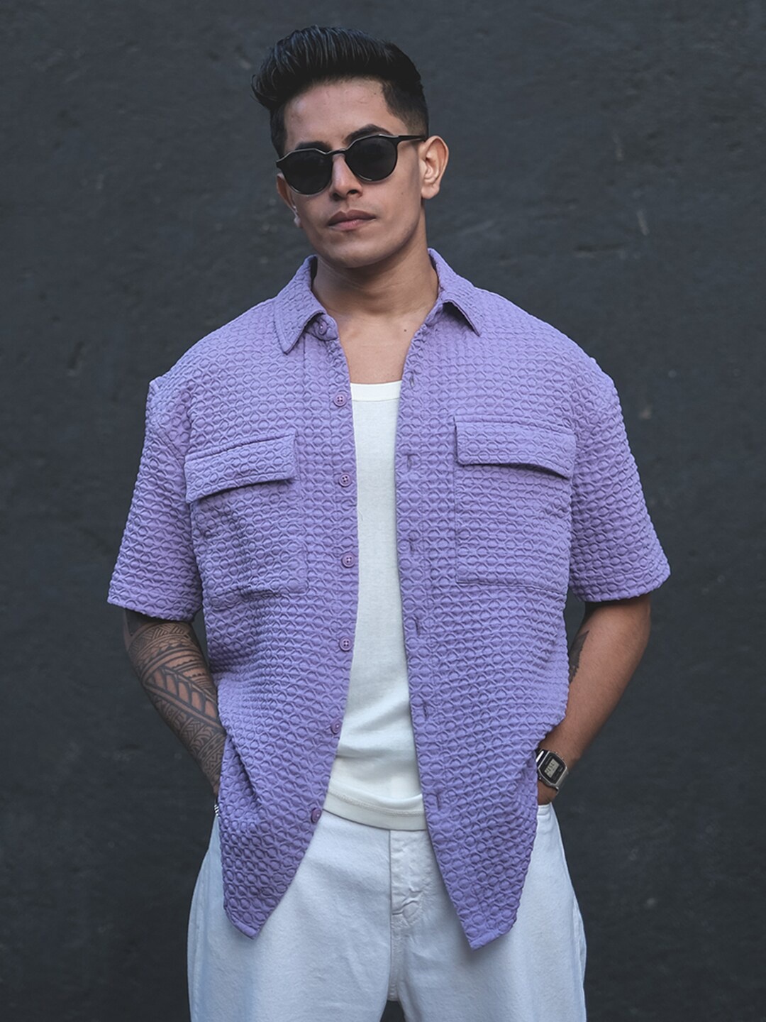 

Powerlook Men Solid Pockets Spread Collar Oversized Casual Shirt, Lavender