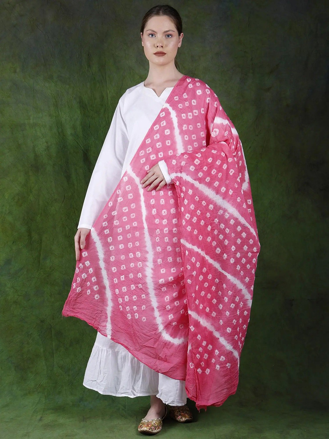 

Exotic India Pink Cosmos Pure Cotton Bandhani Leheria Tie-Dye Dupatta