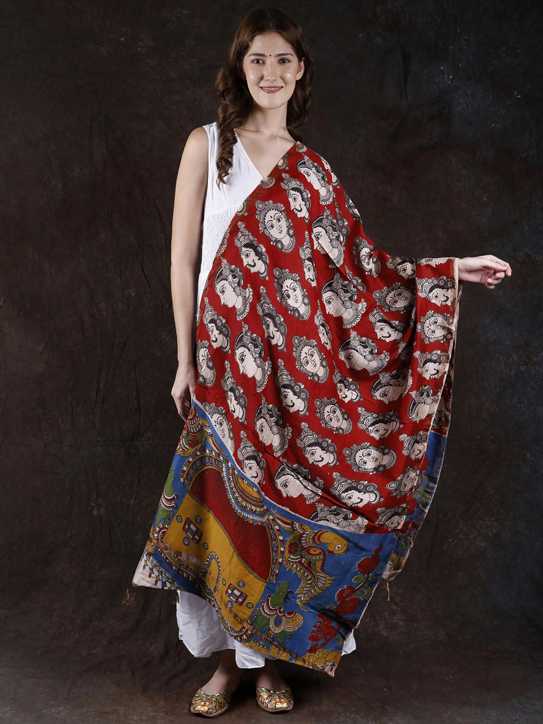 

Exotic India Karanda Red Pure Cotton Raja Rani Head Kalamkari Dupatta