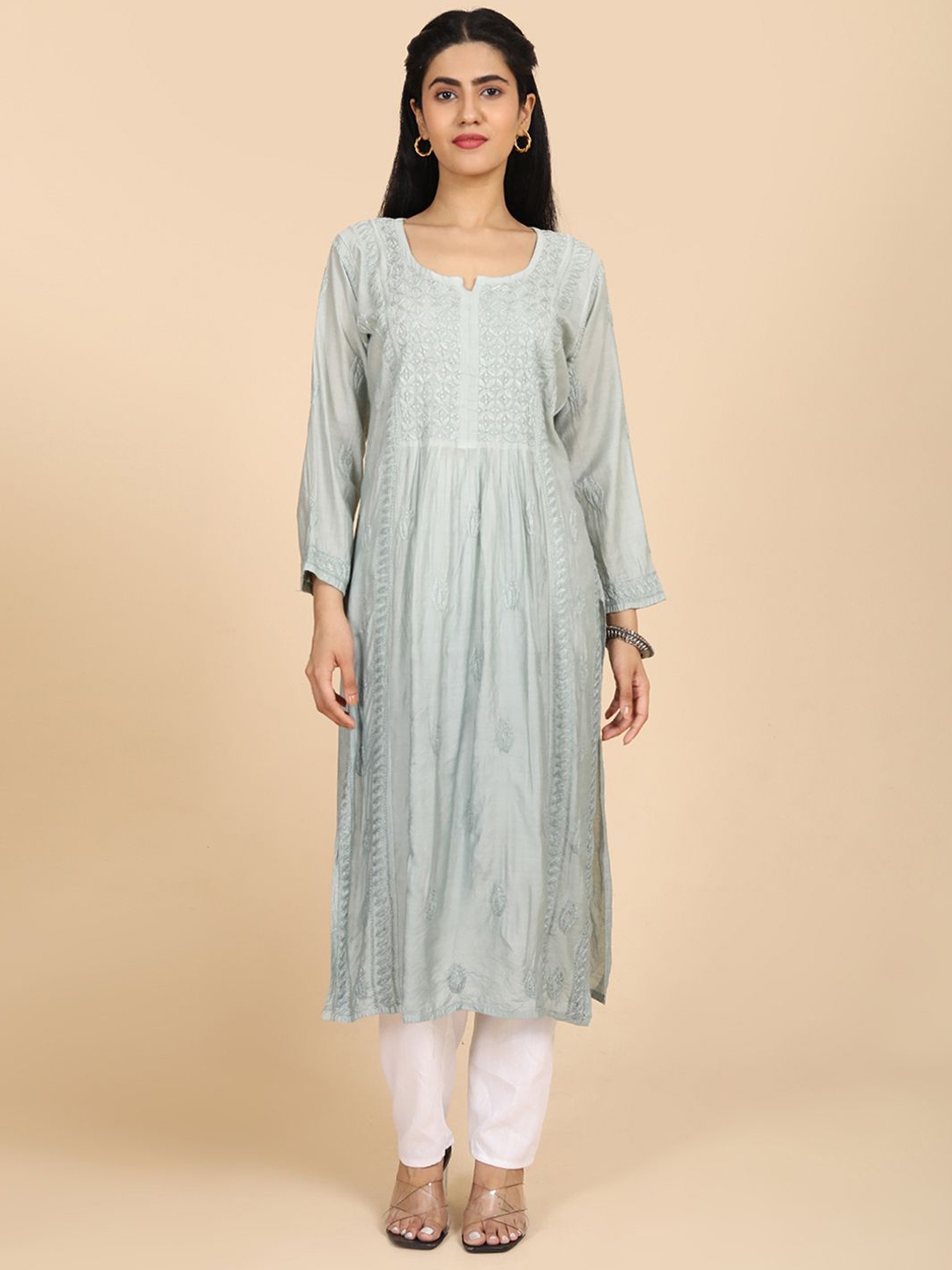 

HELLA FASHIONS Floral Embroidered Chikankari Straight Kurta, Grey