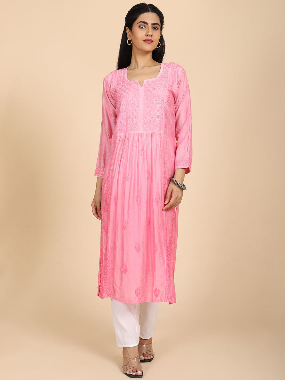 

HELLA FASHIONS Ethnic Motifs Embroidered Chikankari Cotton Straight Kurta, Pink