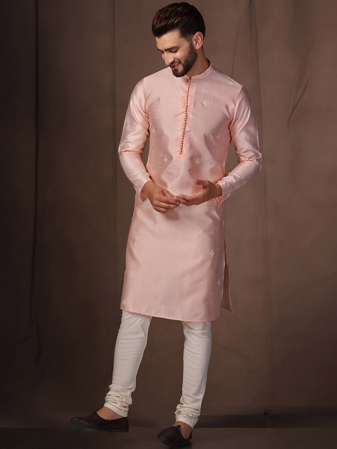 

KISAH Floral Embroidered Mandarin Collar Long Sleeves Thread Work Straight Kurta, Pink
