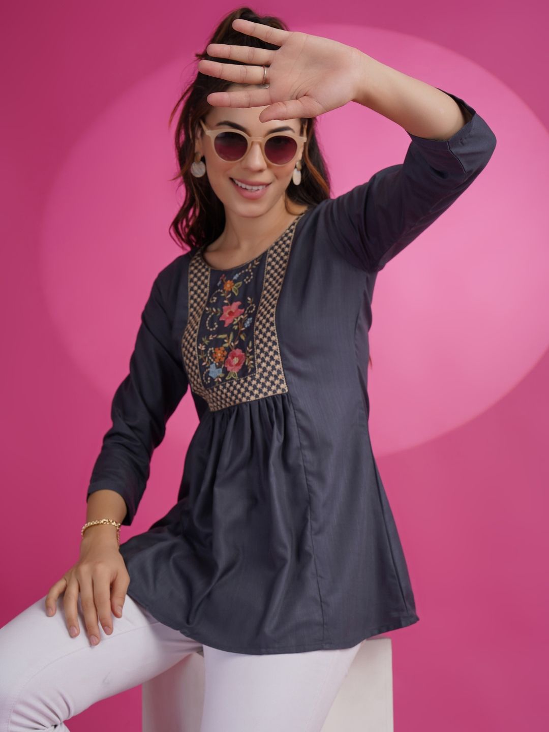 

KALINI Embroidered Round Neck Thread Work A-Line Kurti, Grey