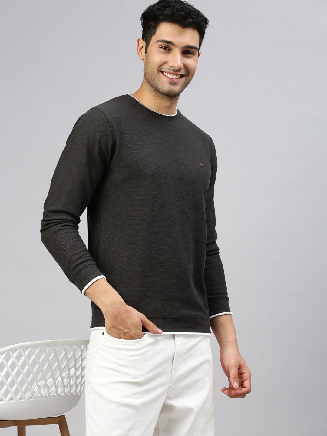 

ZEDD Men Round Neck Solid T-shirt, Charcoal