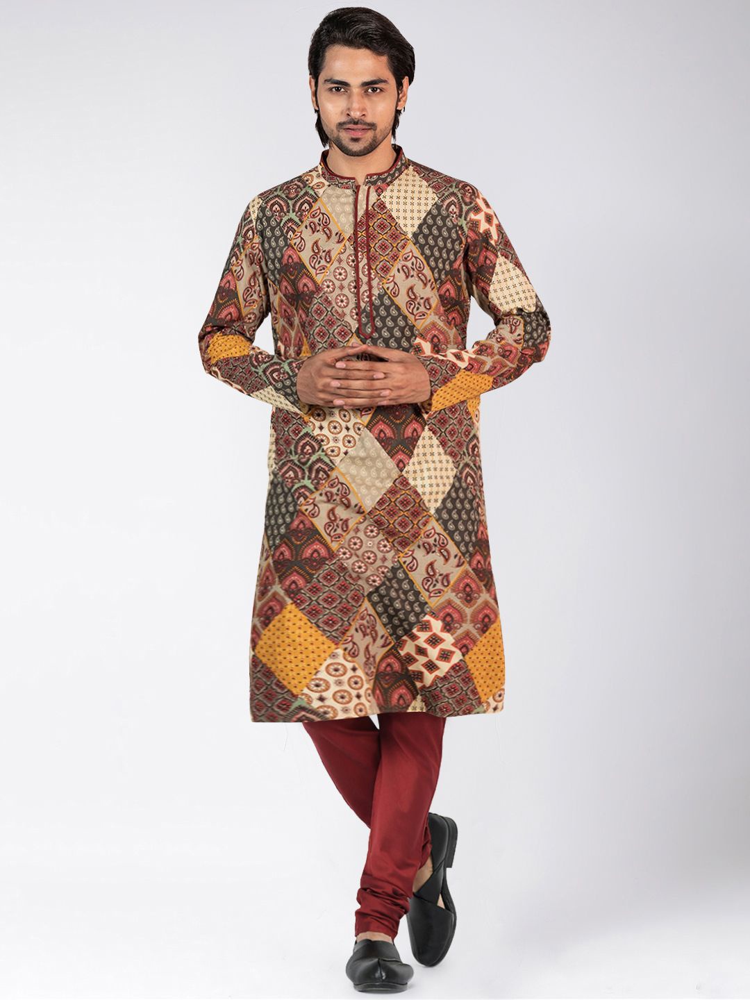 

KISAH Ethnic Motifs Printed Regular Kurta with Churidar, Maroon