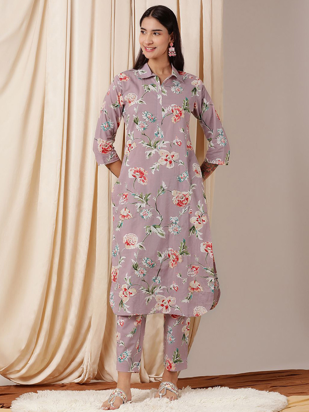 

Inddus Floral Printed Shirt Collar Side Slits Straight Kurta With Trousers, Lavender