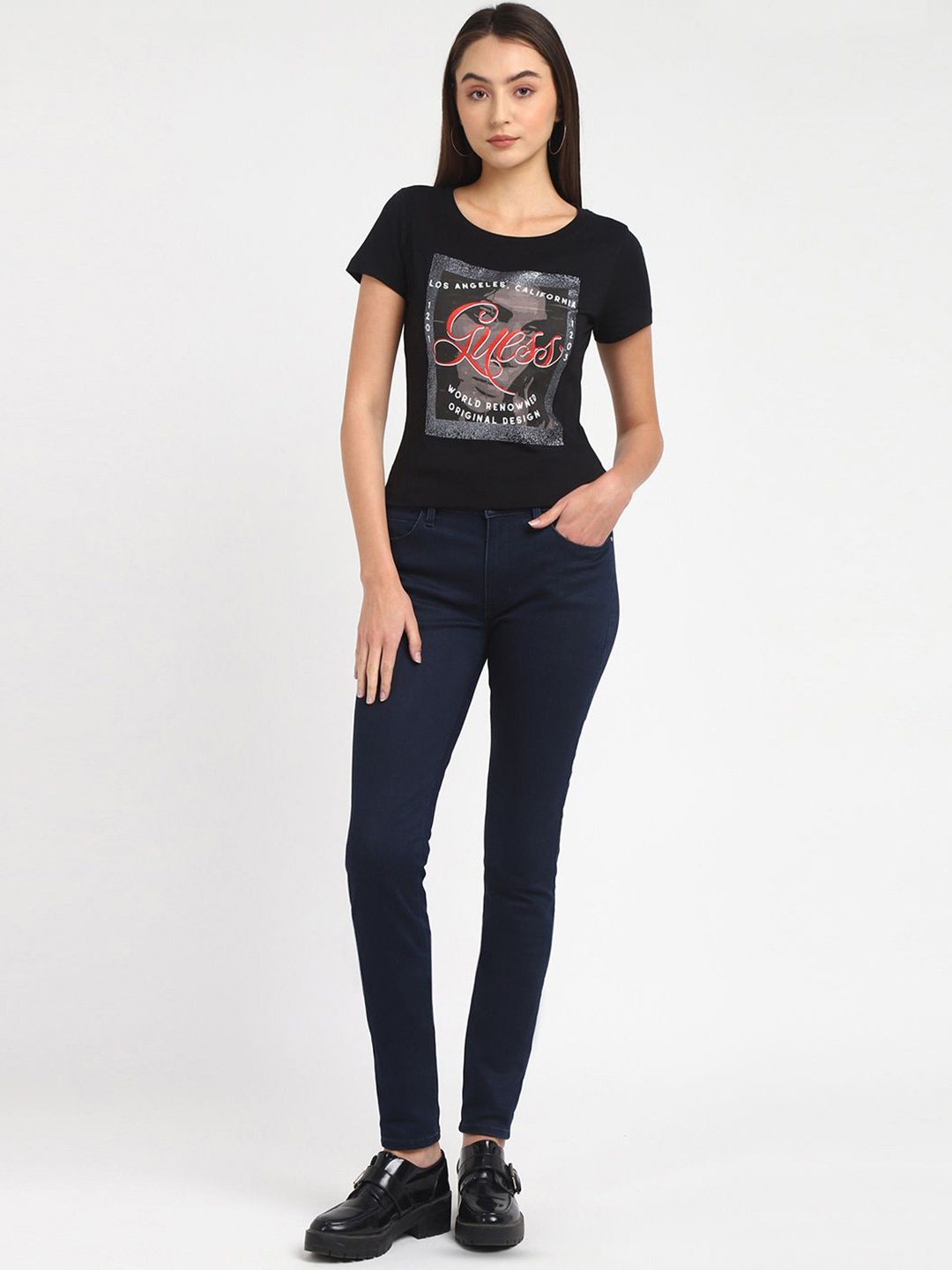 

GUESS Women Graphic Printed Round Neck Cotton Slim Fit T-shirt, Black