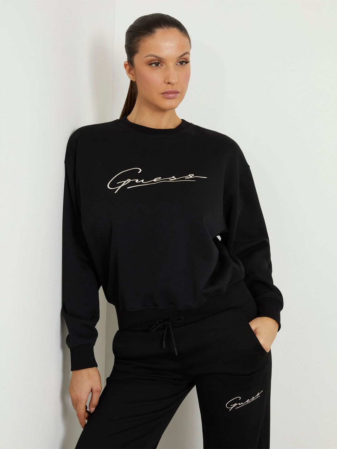 

GUESS Women Typography Printed Sweatshirt, Black