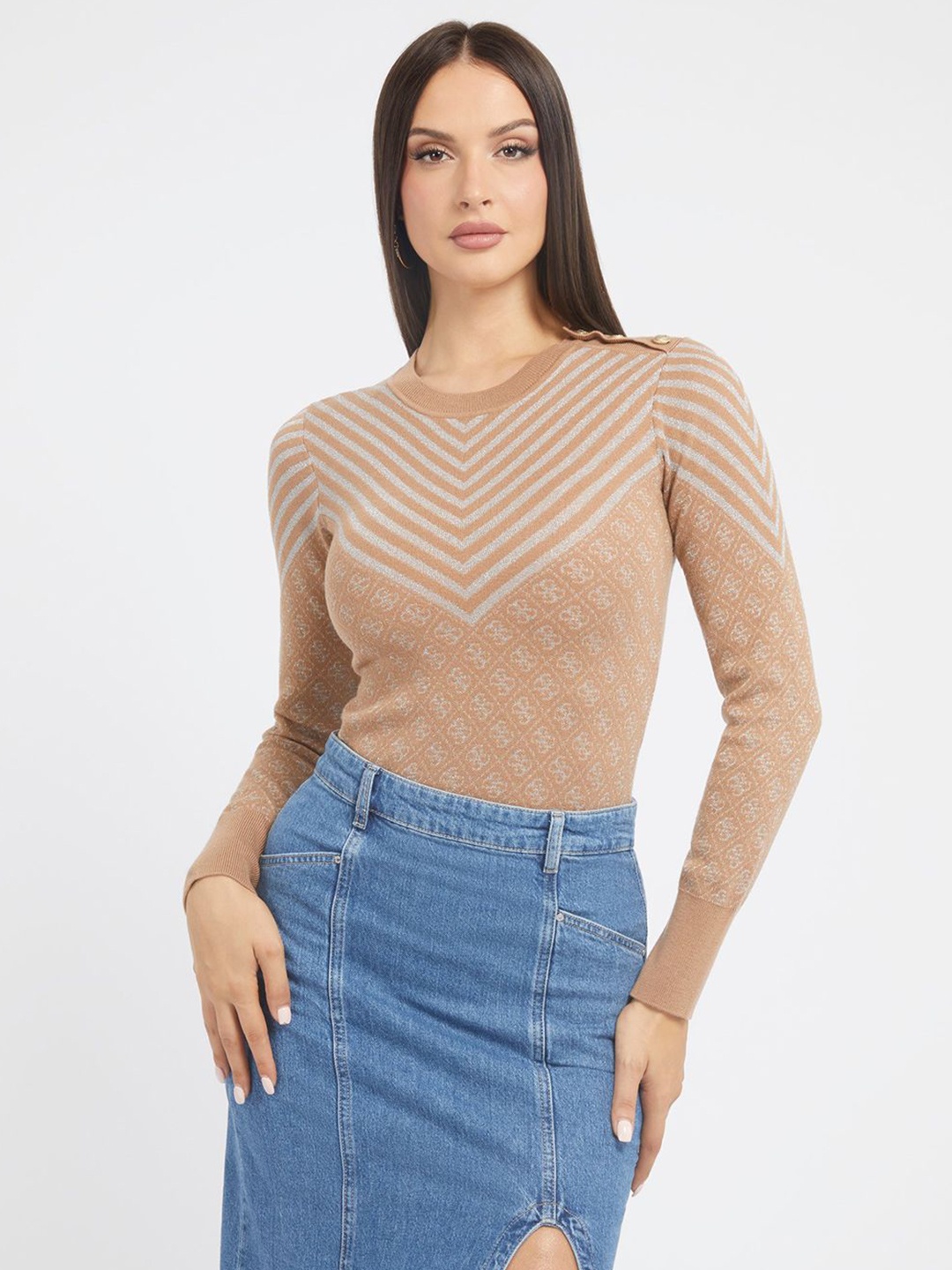 

GUESS Women Printed Round Neck Pullover Sweater, Brown